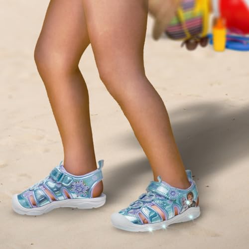 Sandalias con luz LED de Frozen de Disney para niñas, con punta cerrada, para exteriores, sin cordones, de secado rápido, impermeables (para bebés y niños pequeños)