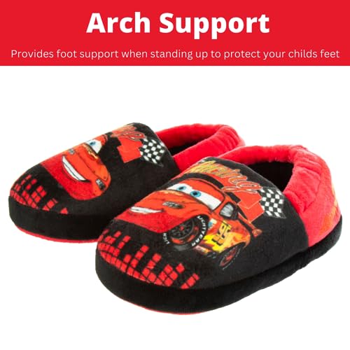 Pantuflas de Disney Cars: pantuflas de Rayo McQueen (para niños pequeños)